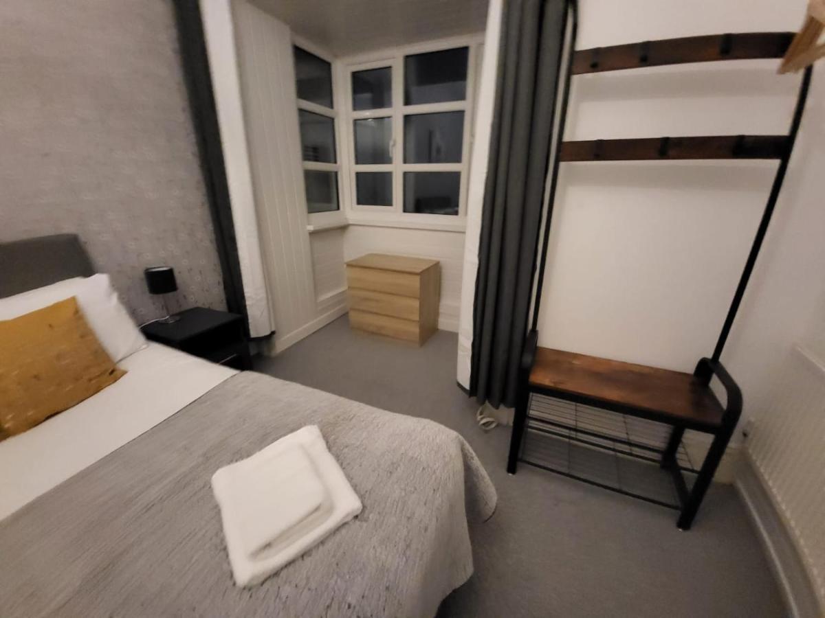 City Centre Room, Wifi, Share Facility スウォンジー エクステリア 写真