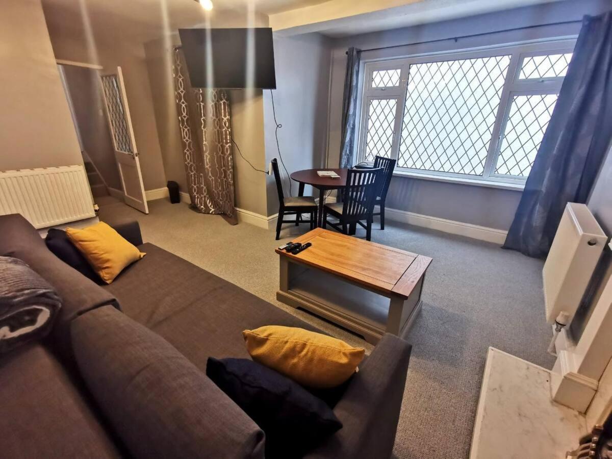 City Centre Room, Wifi, Share Facility スウォンジー エクステリア 写真